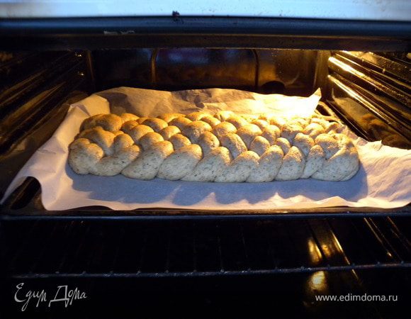 Выпекать как обычно... при 180 до готовности... 