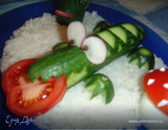 Отвариваем рис. И украшаем.