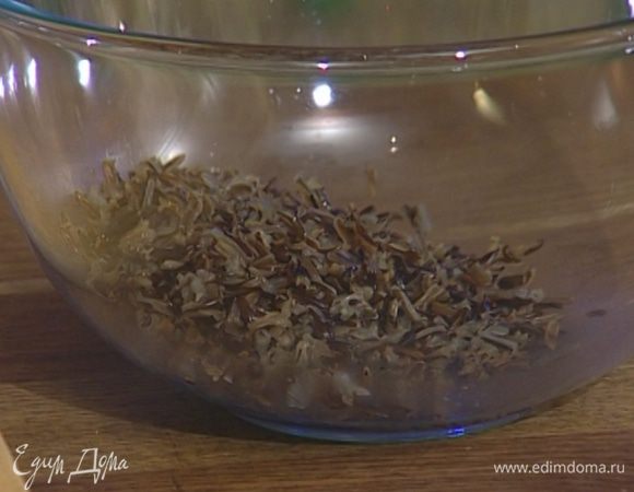 Рис отварить согласно инструкции на упаковке. 