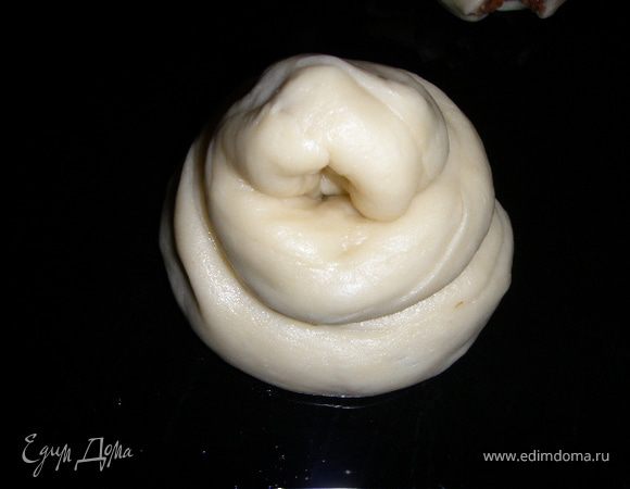  Далее сворачиваем в форме улитки(швом внутрь)