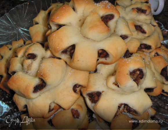 выпекаем в разогретой духовке при температуре 180-200 гр.