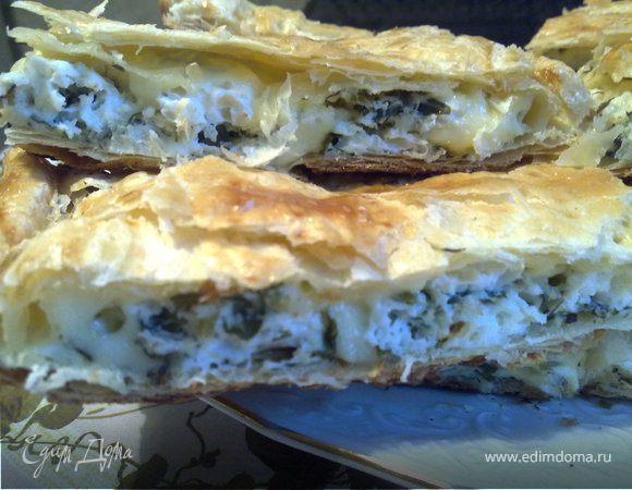 Выпекать в предварительно разогретой  духовку до 190 гр.Ц около 30-40 минут. Подавать и в горячем и в холодном виде.