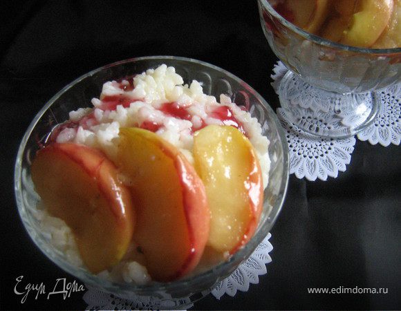 Украсить малиновым вареньем и подавать.
Вот такой у нас сегодня завтрак.Приятного аппетита!