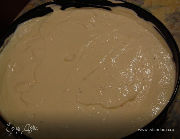 И закрываем оставшейся творожной массой.