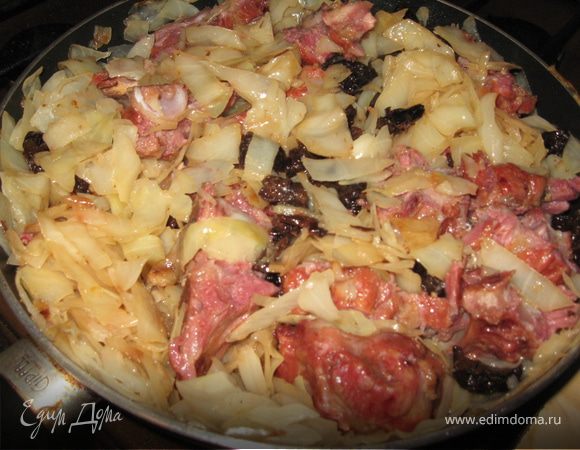 Добавим чернослив и снова оставим минут на 20