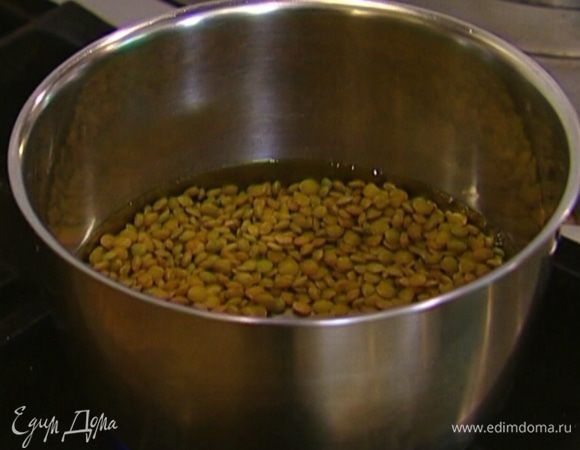 Чечевицу отварить до готовности согласно инструкции на упаковке.