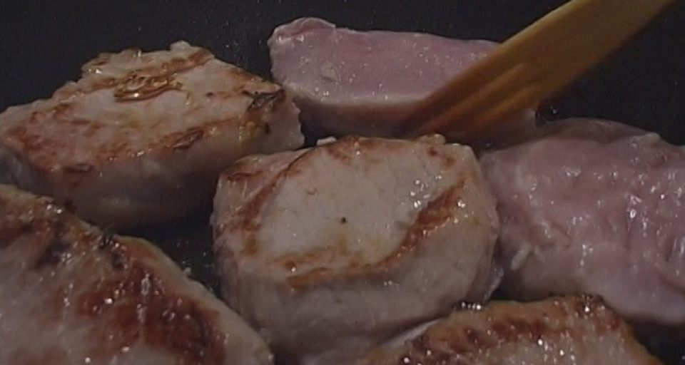 Свинина с медом и имбирем, пошаговый рецепт на 2948 ккал