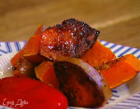 Свеклу, сладкий перец и тыкву нарезать полосками.