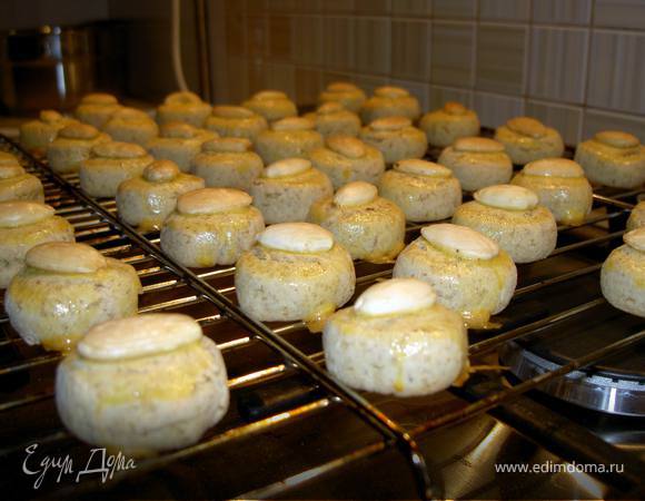 Остывать выложим на решётку.  