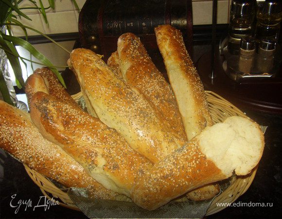 Снять с противня лопаткой и выложить в корзинку.Запех необыкновенный,вкус просто чарующий.