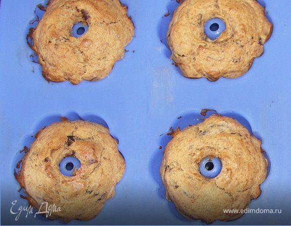 Остывшие кексы можно полить белым шоколадом:))