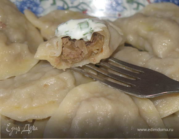Подавайте со сметаной, зеленью, соусом или майонезом. Приятного аппетита!