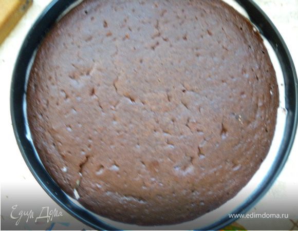 ... накрываем вторым коржом...Отправляем в холодильник (на 1 час).