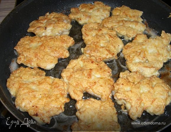 добавляем гарнирчик и просим к столу наших деток!!!