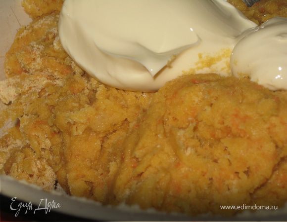 Вымесить тесто и добавить сыр