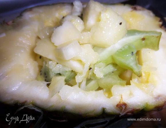 Выложить в ананас