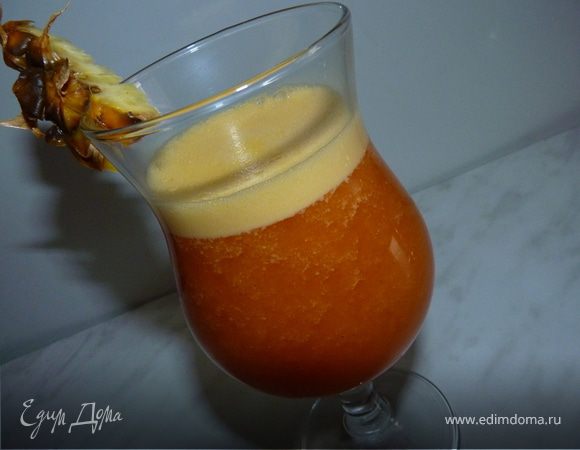 Разлить по бокалам.