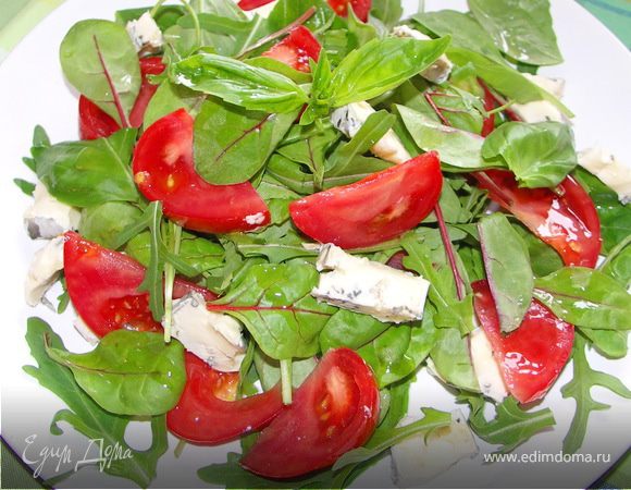 Полить маслом и чуть посолить.Перемешать и можно кушать.Приятного аппетита!:))