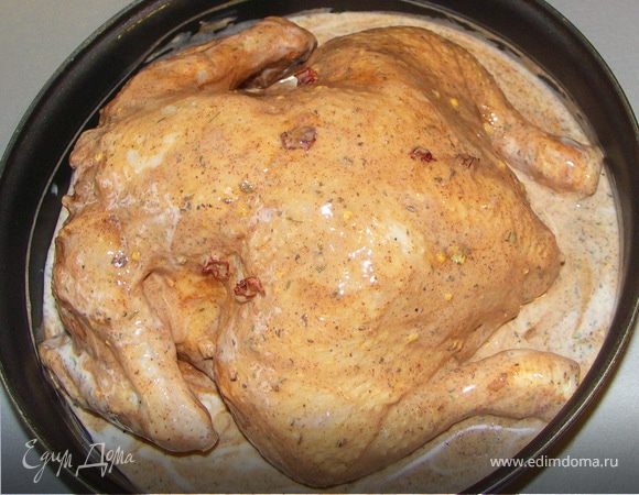 Сверху натереть паприкой.Выложить в форму,полить половиной кефира и поставить в духовку разогретую до 180С.