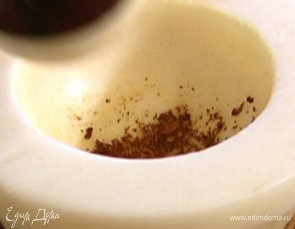 Бадьян растереть в ступке.