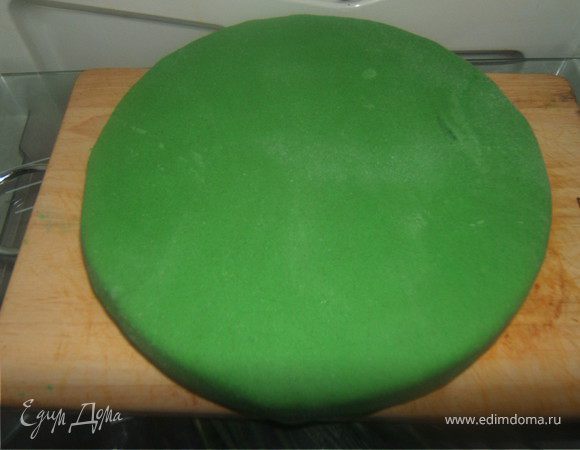 1 ярус - покрыла зеленой мастикой
