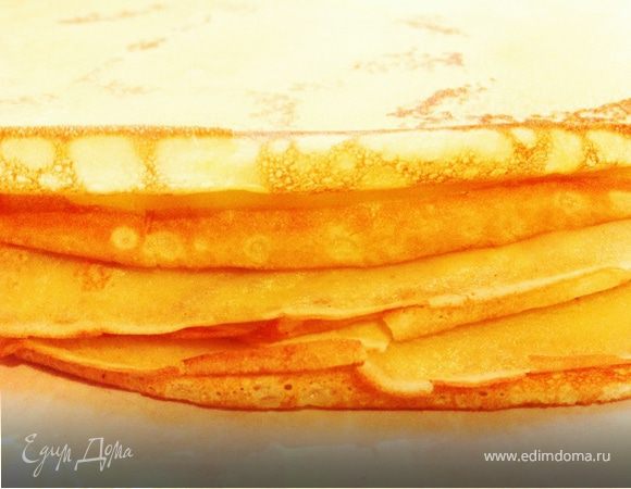 Обжарить блины без масла. Они не пригорают:) Каждый промазать кусочком сливочного масла. Сложить их в стопочку, пусть отдыхают