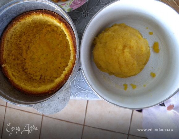 Мякиш переминаем с шоколадом и маслом