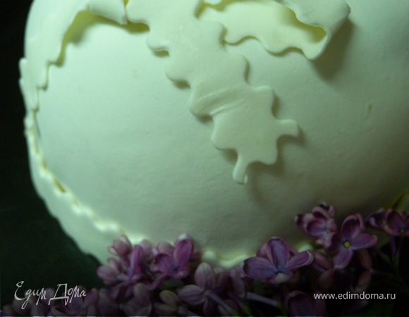 Прошу прощения, что я так долго описывала процесс приготовления... но тут было столько нюансов.  Можно было конечно написать в 3 шагах: испечь, скатать, залить, накрыть, наклеить...  Но я хочу чтобы у вас тоже получилось. :-))). Приятного аппетита...