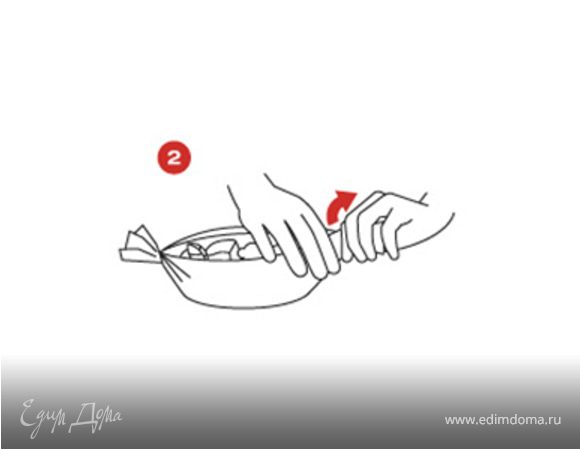 Пожарить баклажаны без масла на сковородке с каждой стороны до золотисто-коричневого цвета.
Подготовить четыре "Лодочки SAGA". 