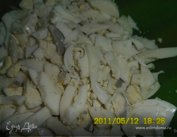 яйца порубить