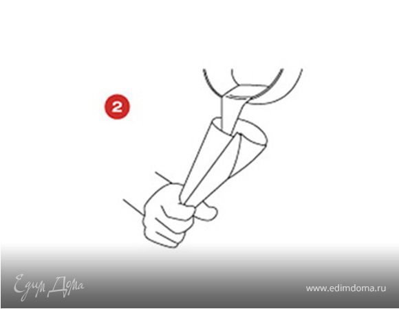 Очистите овощи, нарежьте их брусочками толщиной 1см и длиной 5-10 см, либо ломтиками.