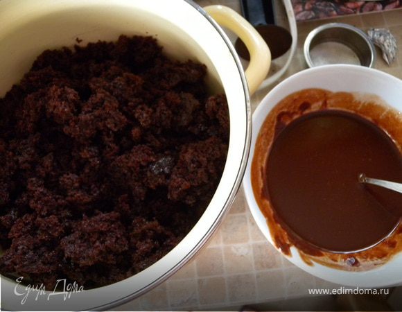 Смешать с вынутым бисквитом