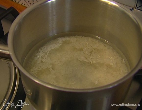 Рис отварить согласно инструкции на упаковке.  