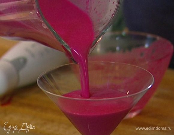 Разлить мусс в красивые бокалы и отправить в холодильник на час.