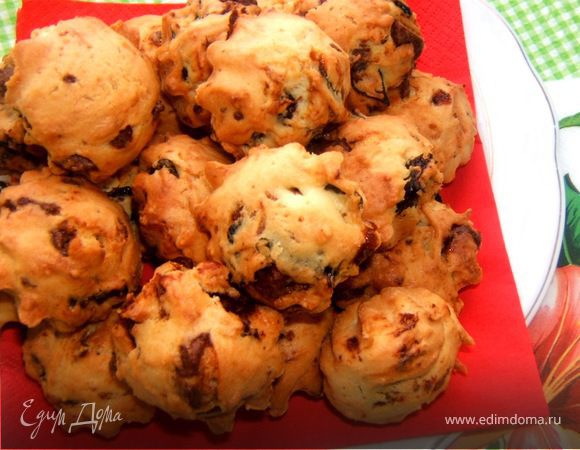 Выпекать при 180-200С и через 20 минут у Вас на столе вкуснейшие кексы))) Приятного аппетита))