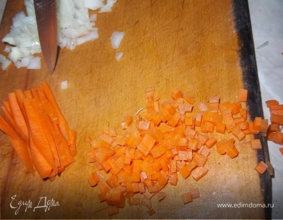 Нарезаем овощи