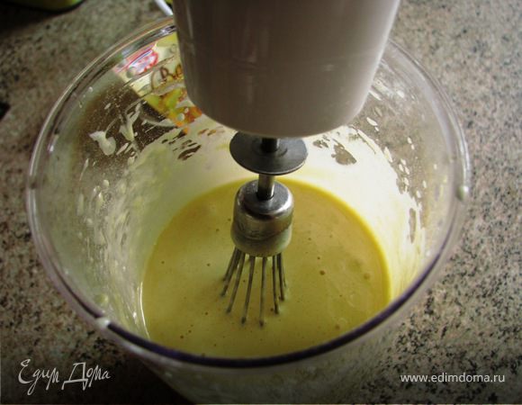 Все остальные ингредиенты смешать с помощью миксера.