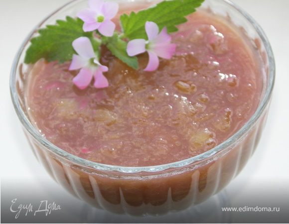 Затем даём остыть конфитюру и вынимаем апельсиновые корочки.Выливаем в чистую сухую баночку и храним в холодильнике.