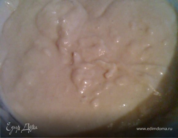 Доводим тесто до состояния сметаны.