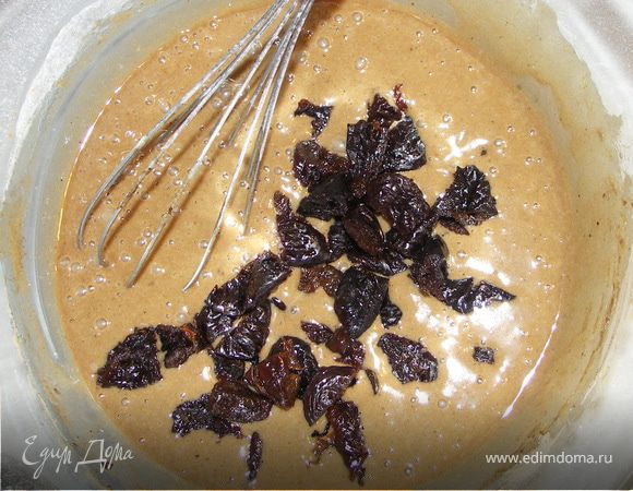 Решила поэкспериментировать;)Вместо изюма добавила чернослив.