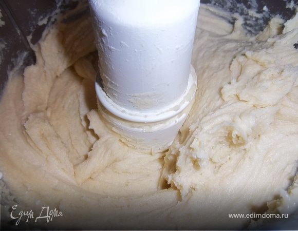 В конце -муку.Перемешиваем