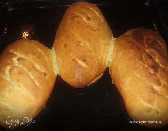 Ставим в разогретую предварительно духовку до 240 градусов на 30-40 минут,пока не зарумянится.(особенность французского хлеба,что он печется при высокой температуре и достаточно быстро)