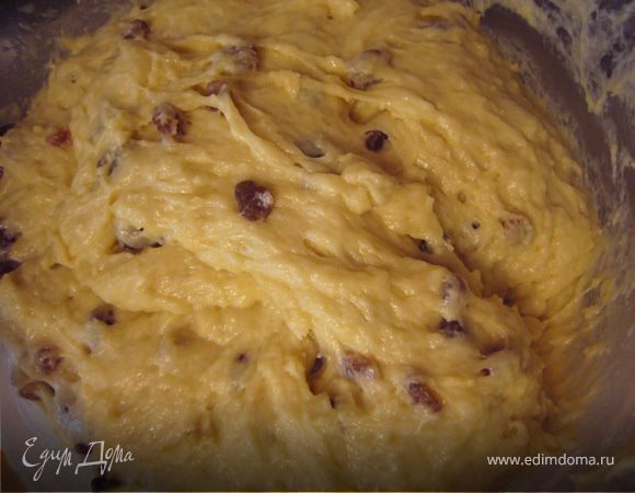 Желтки+сахар (взбить добела) + мятный сироп + йогурт + слив.масло + шоколадные крошки... Хорошо вымеси тесто и добавь взбитые белки с 1 ст.л. сахара.