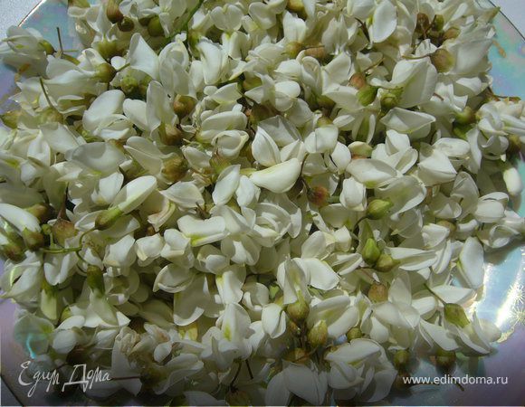 Залить  кипятком, настаивать, укутав, 40 мин, процедить.Добавить мёд по вкусу. Выпить в течение дня, делая по нескольку глотков.

