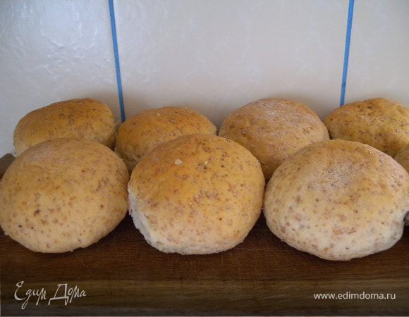Такие вот красавцы получились... Теперь буду выпекать только на решетке... 