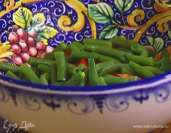 Добавить охлажденную фасоль.