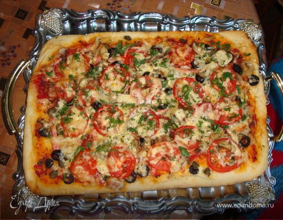 Достаем, посыпаем свеже нарубленной зеленью, орегано(по желанию) и ВПЕРЕД!!!!!!!!!!! Приятного аппетита!