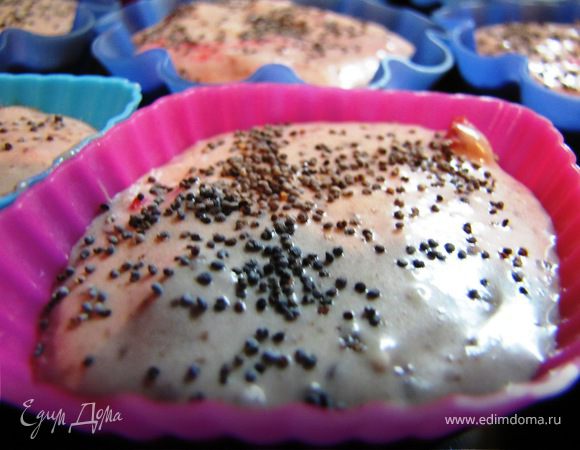 Выпекаем в духовке при температуре 180 градусов 25 минут.