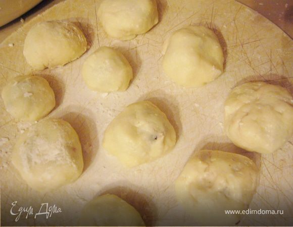 Вот такие шарики-"одёжки"для черешни...