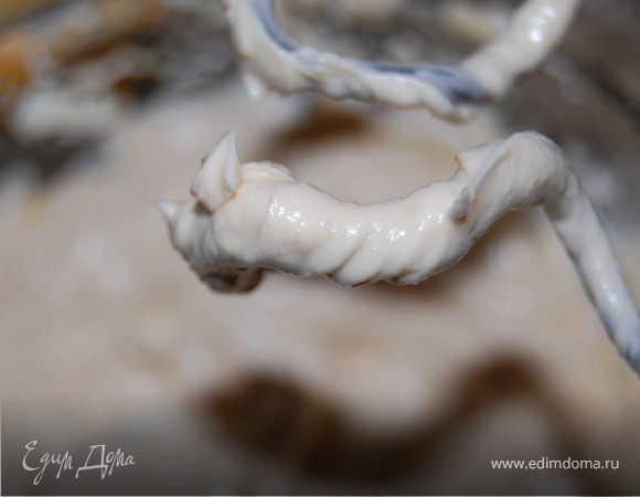 ... на самом деле это фото для тех, кто, как я, "чайник" ломает голову над тем, какой приблудой взбивать это чёртово масло!